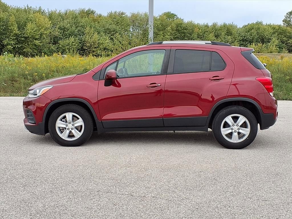 Used 2021 Chevrolet Trax LT w/ Driver Confidence Package image 24
