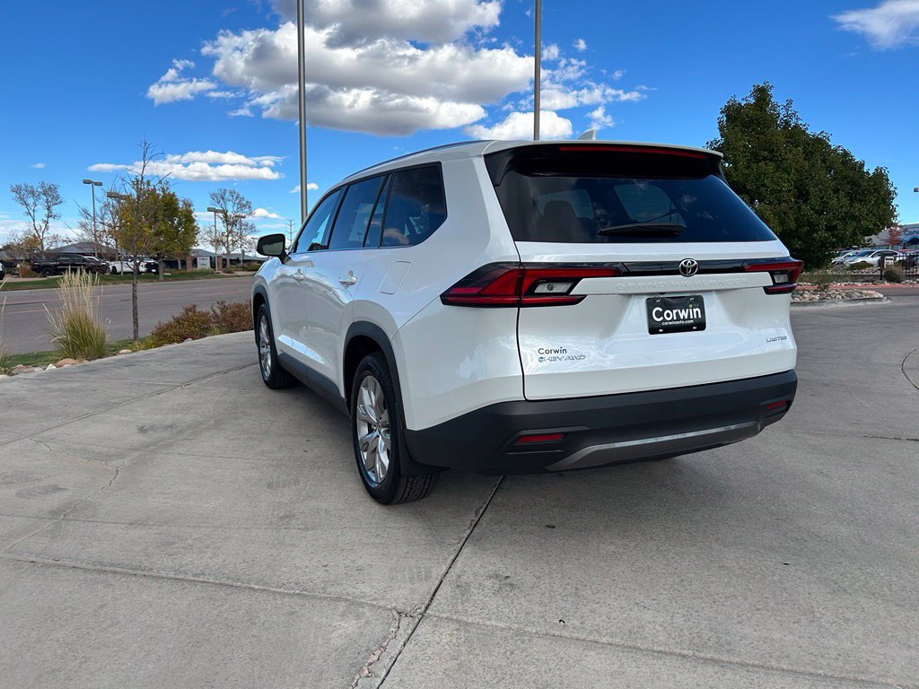 Used 2026 Toyota Grand Highlander AWD Hybrid image 3