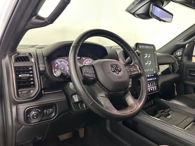 Used 2025 RAM 2500 Limited AWD/4WD image 13