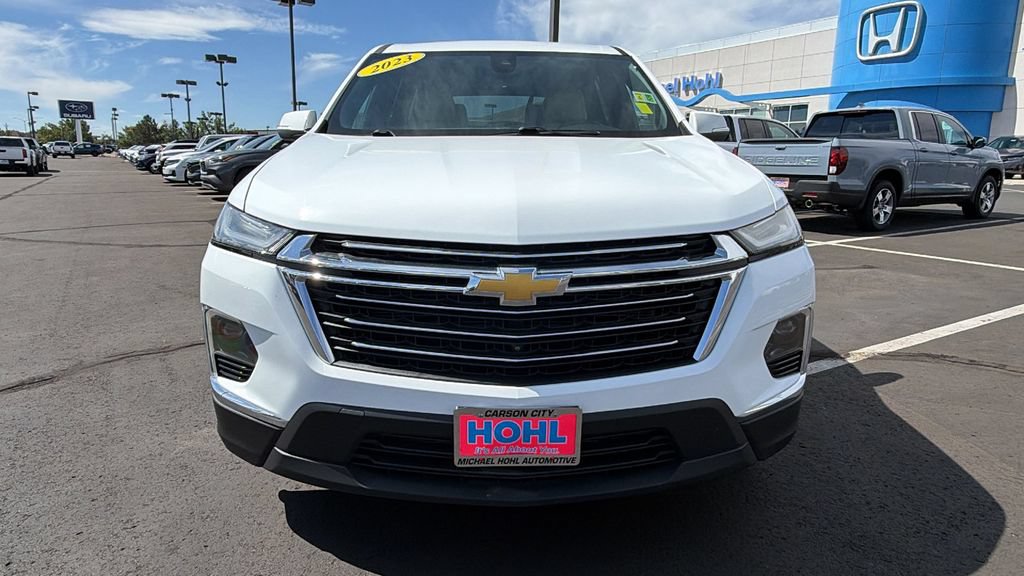 Used 2023 Chevrolet Traverse LT w/ LT Premium Package AWD/4WD image 8