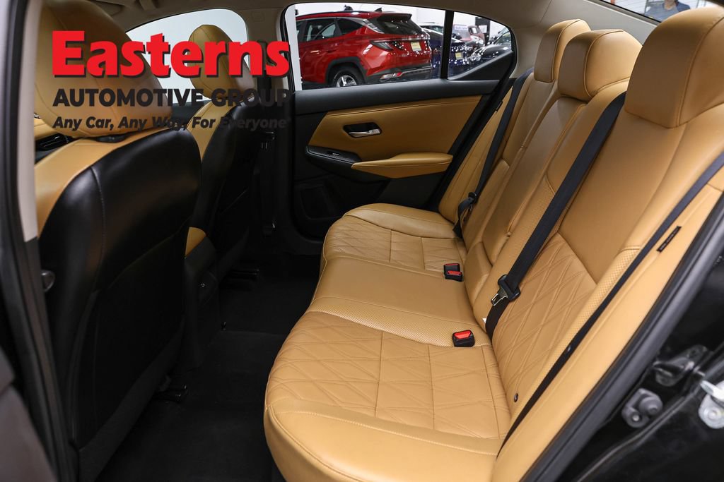 Used 2023 Nissan Sentra SV w/ SV Premium Package FWD image 23