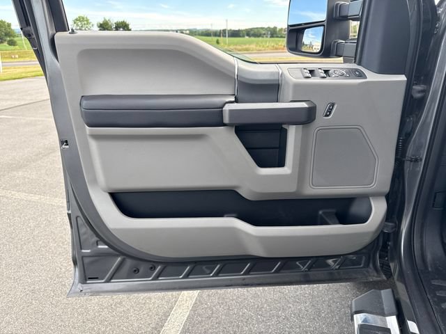 Used 2021 Ford F350 XLT w/ XLT Premium Package AWD/4WD image 26