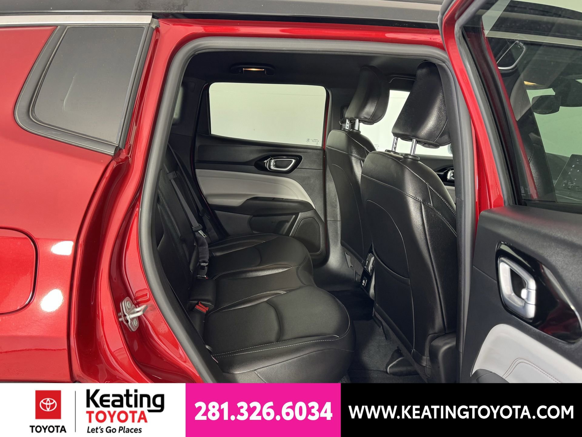 Used 2025 Jeep Compass Limited AWD/4WD image 18