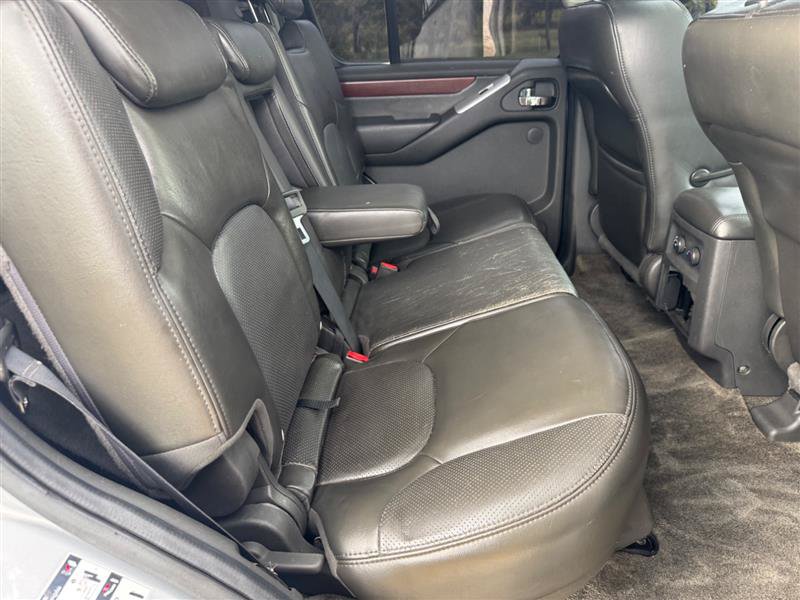 Used 2011 Nissan Pathfinder LE w/ Protection Pkg AWD/4WD image 34