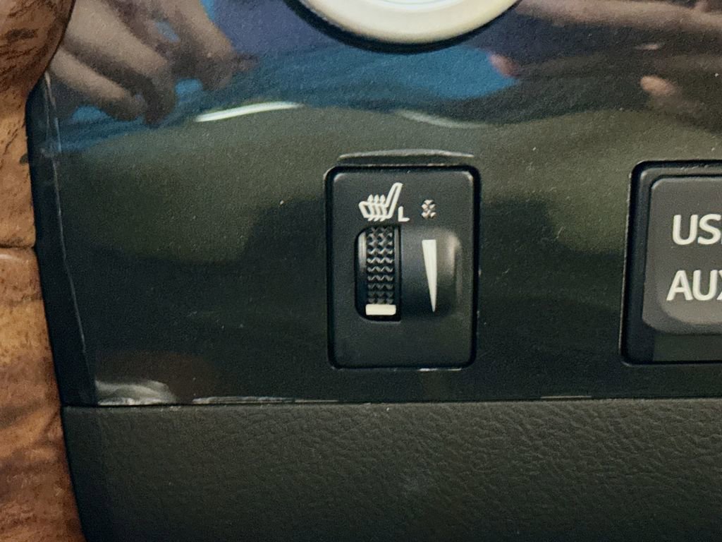 Used 2010 Toyota Tundra Limited image 21