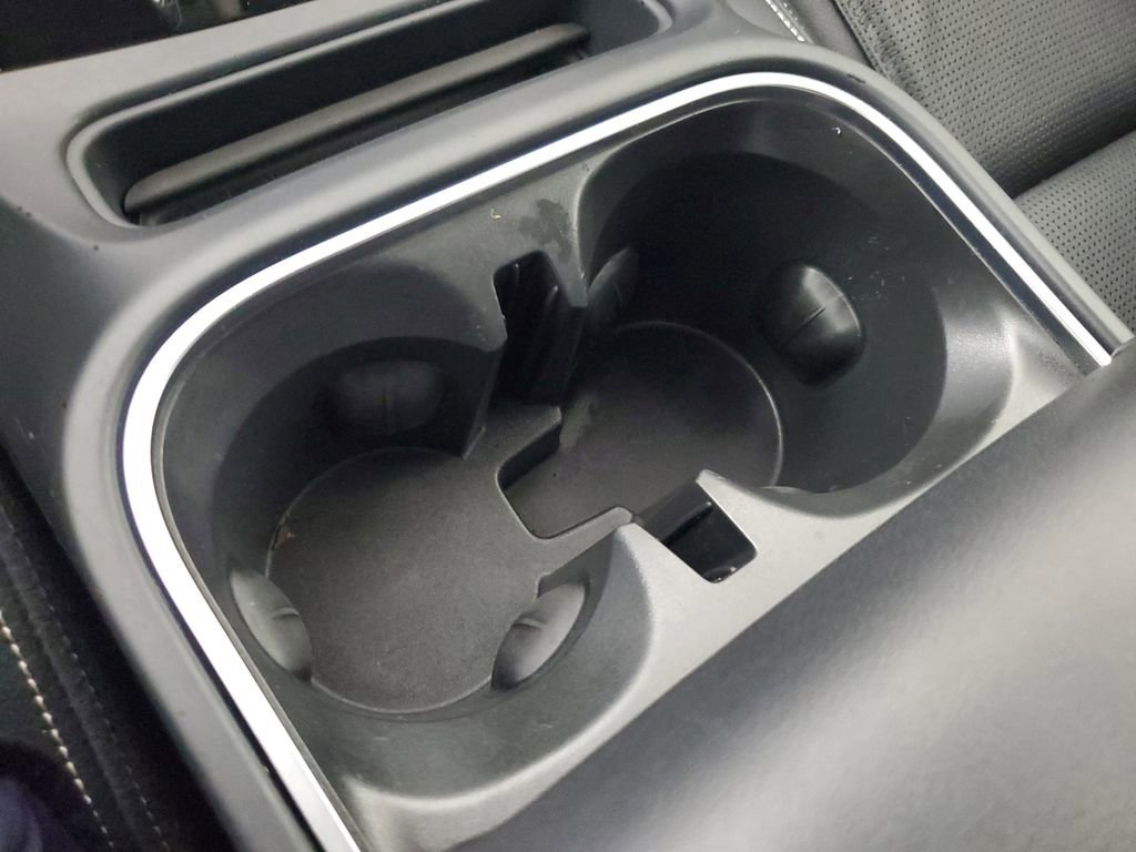 Used 2020 Jaguar I-PACE S image 31