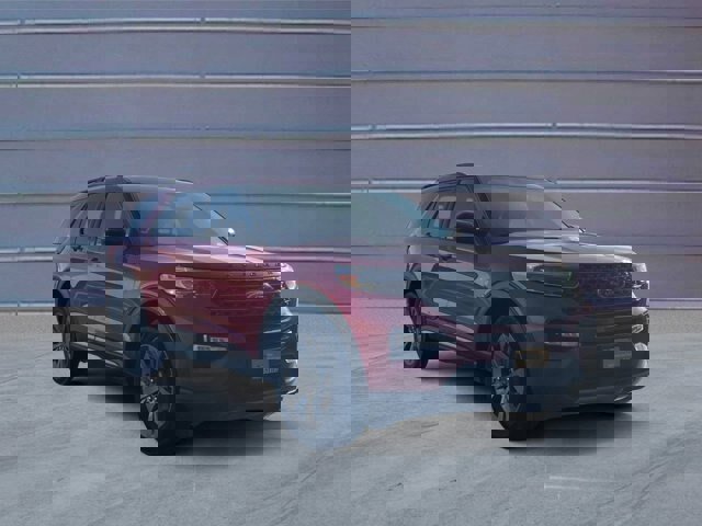 Certified 2022 Ford Explorer XLT w/ Equipment Group 202A image 1