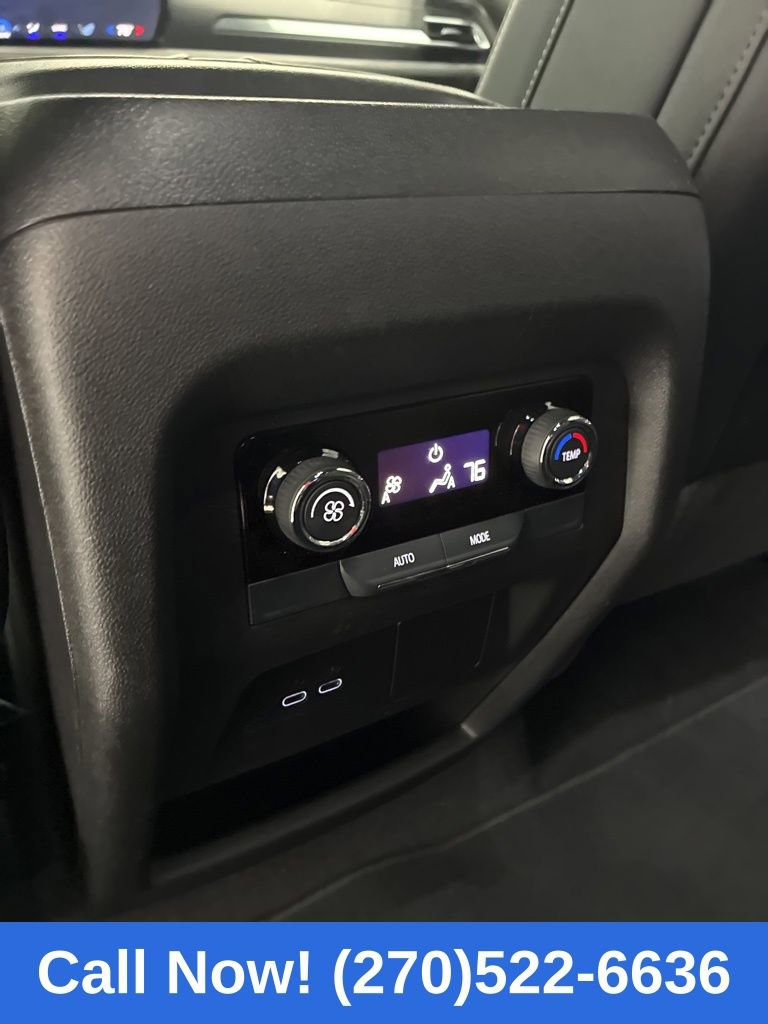 Used 2026 Chevrolet Traverse LT image 29