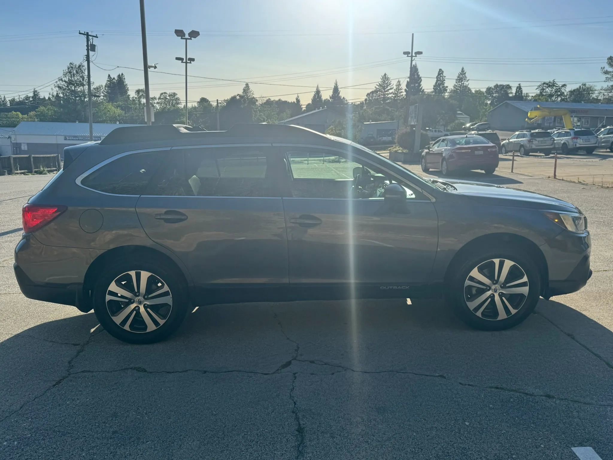 Used 2018 Subaru Outback 2.5i Limited AWD/4WD image 9