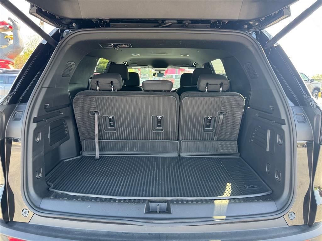 Used 2026 Chevrolet Traverse LT w/ LPO, Floor Liner Package image 10