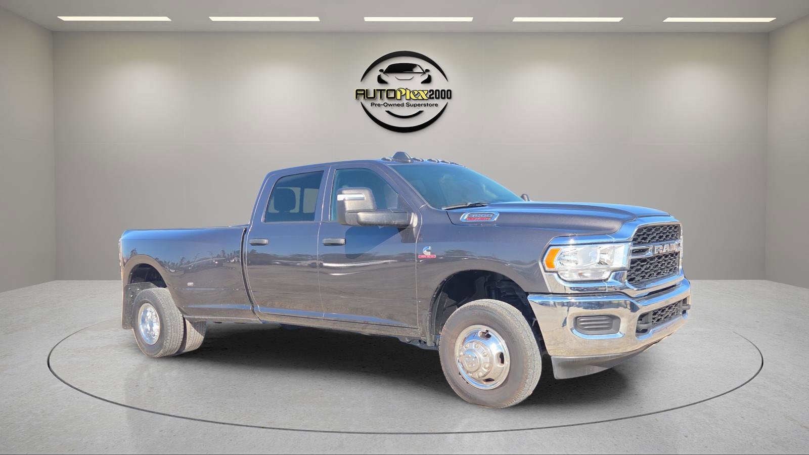Used 2024 RAM 3500 Tradesman w/ Chrome Appearance Group