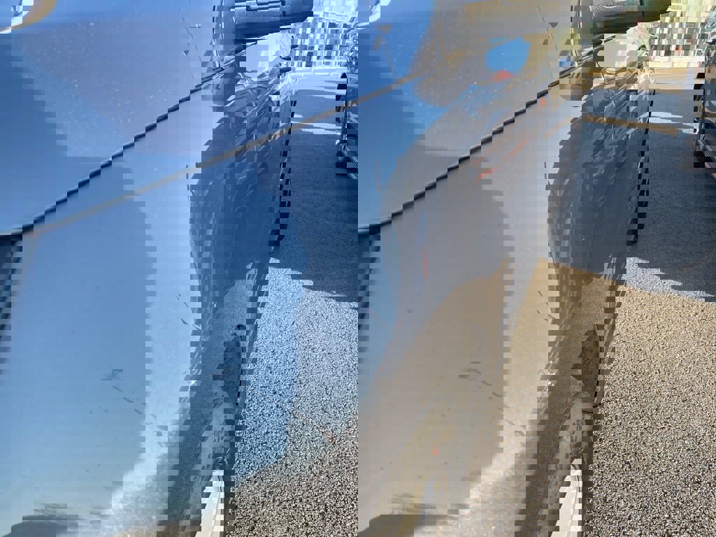 Used 2024 Ford Edge SEL image 5