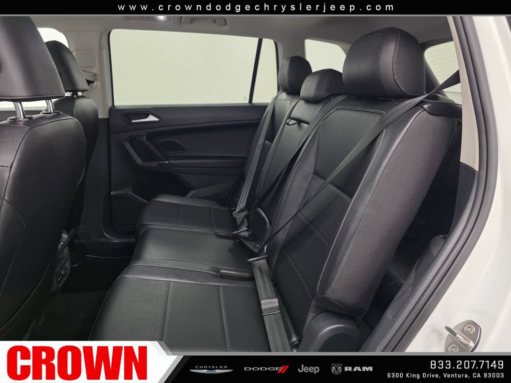 Used 2020 Volkswagen Tiguan SE FWD image 18