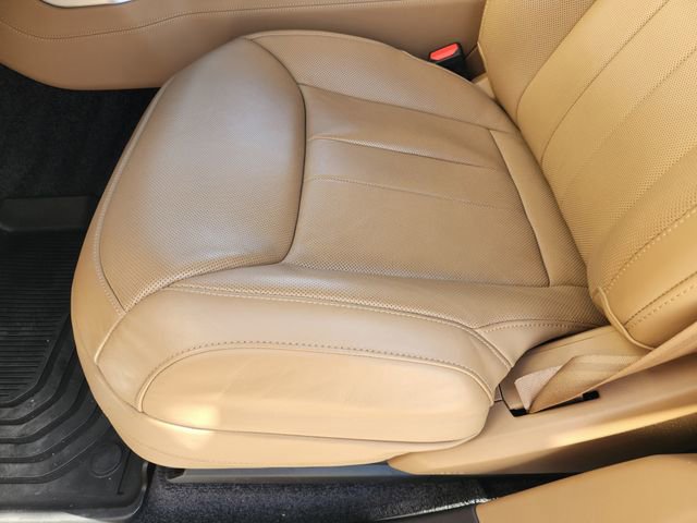 Used 2023 Land Rover Range Rover SE image 23