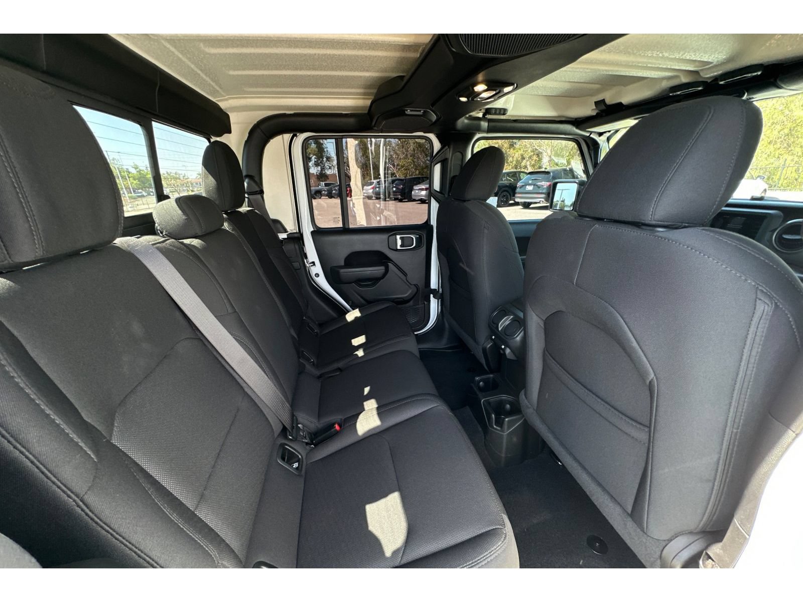 Used 2022 Jeep Gladiator Sport AWD/4WD image 17