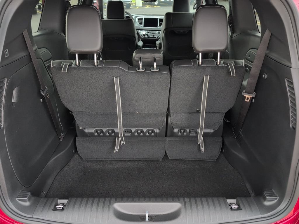 New 2026 Chrysler Pacifica Limited AWD/4WD image 16