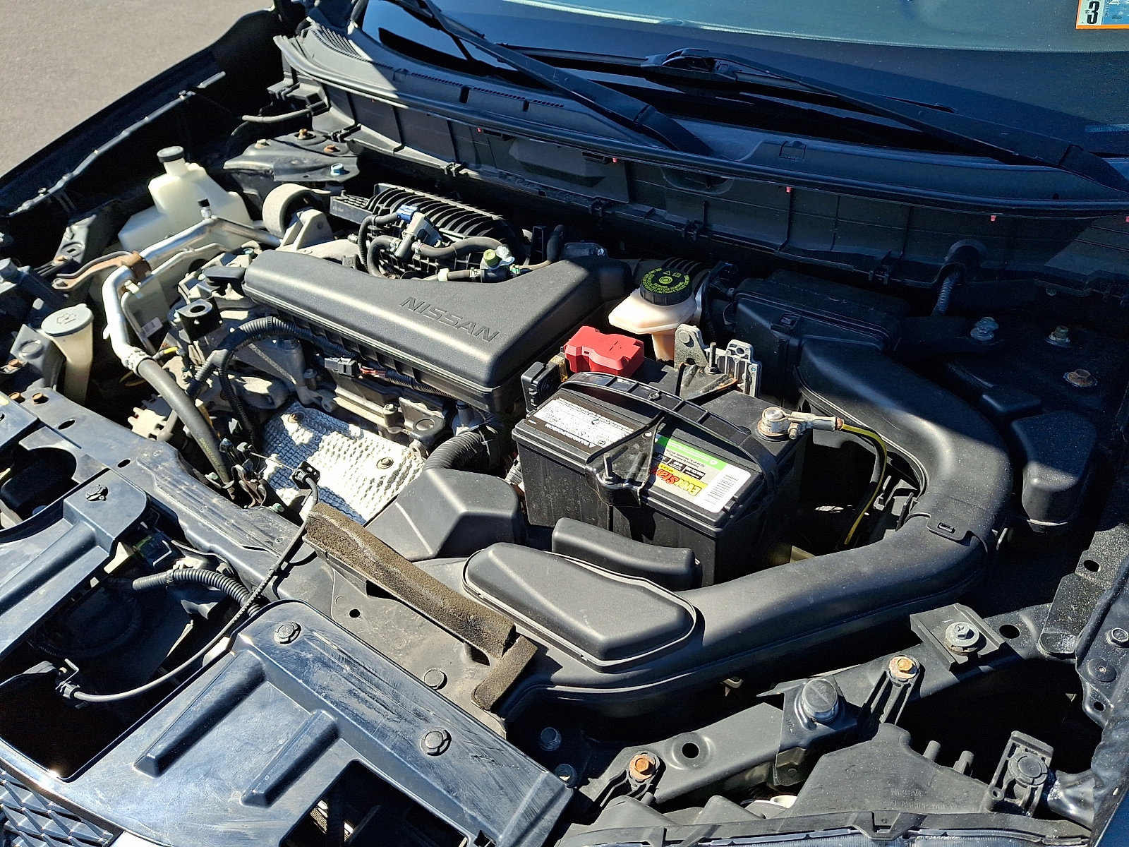 Used 2016 Nissan Rogue SV w/ SV Premium Package image 28