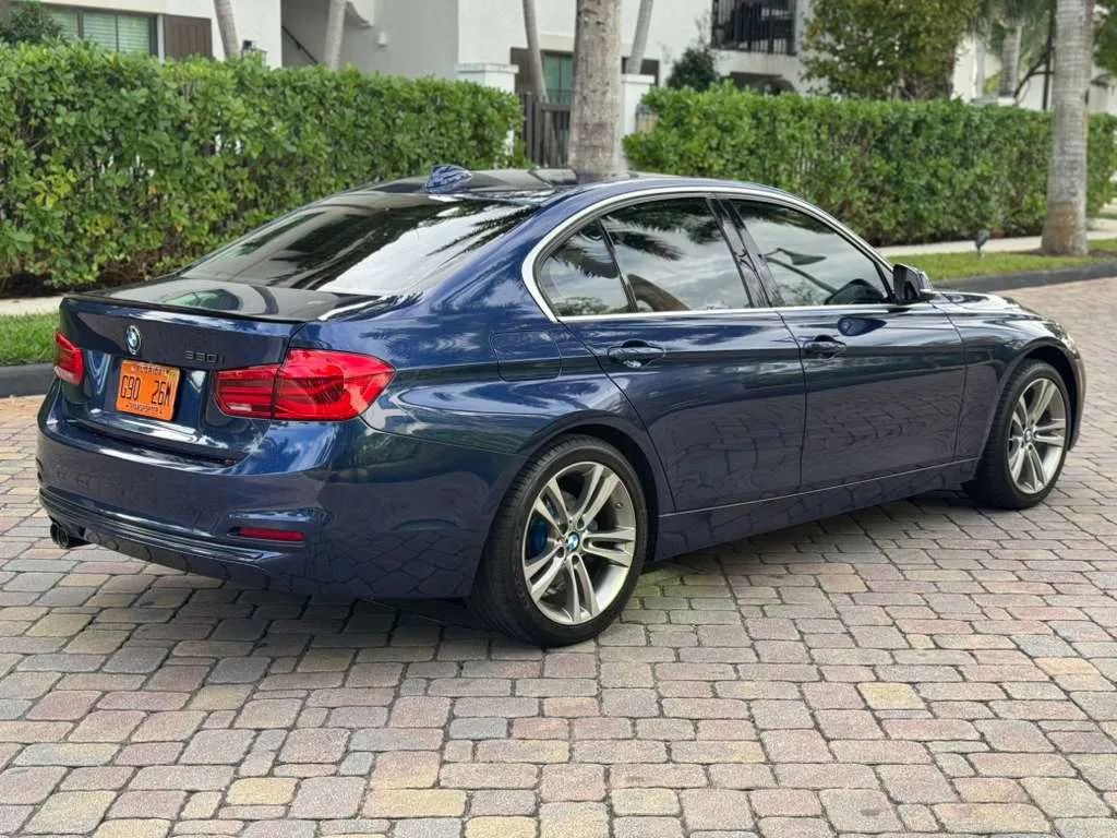 Used 2018 BMW 330i Sedan w/ Convenience Package image 6