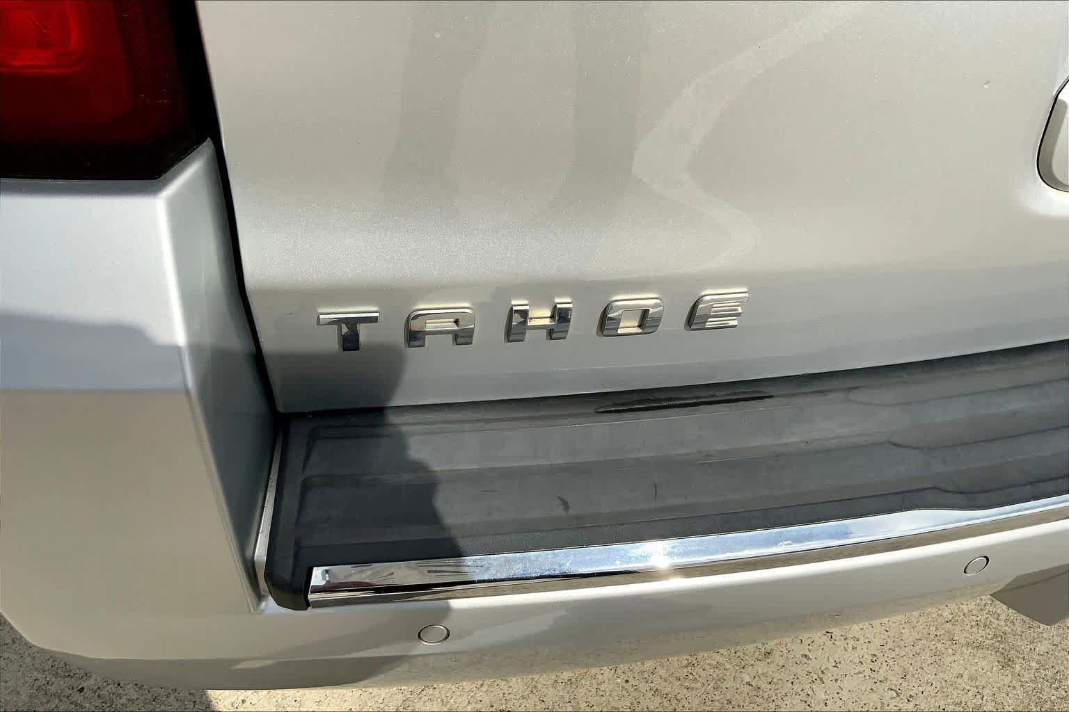 Used 2018 Chevrolet Tahoe Premier AWD/4WD image 10