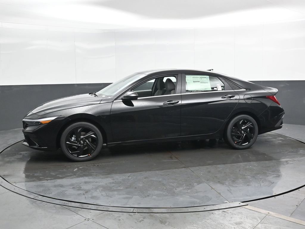 New 2026 Hyundai Elantra SEL Sport image 7