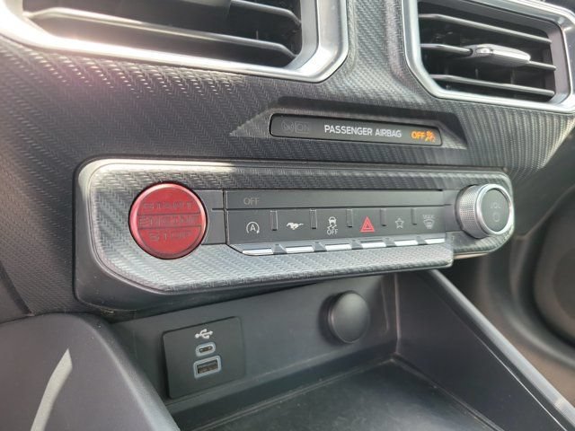 Used 2025 Ford Mustang Premium RWD image 16