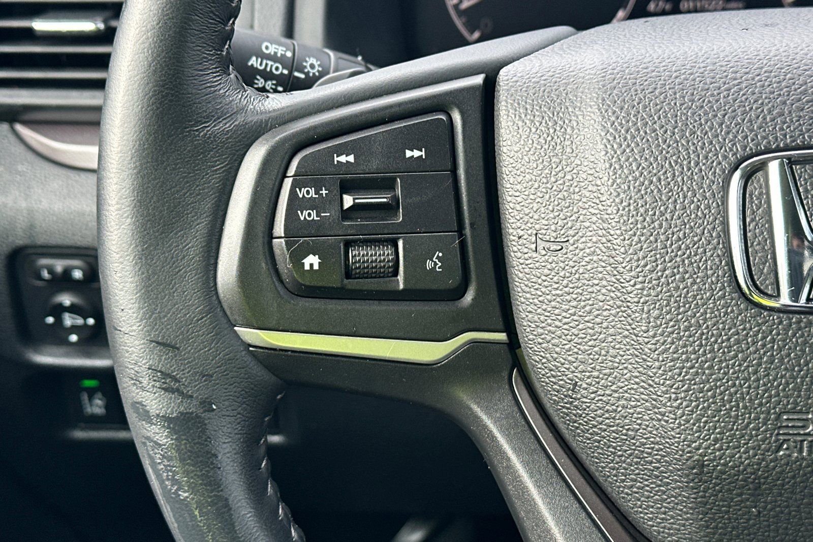 Used 2025 Honda Ridgeline Sport image 27