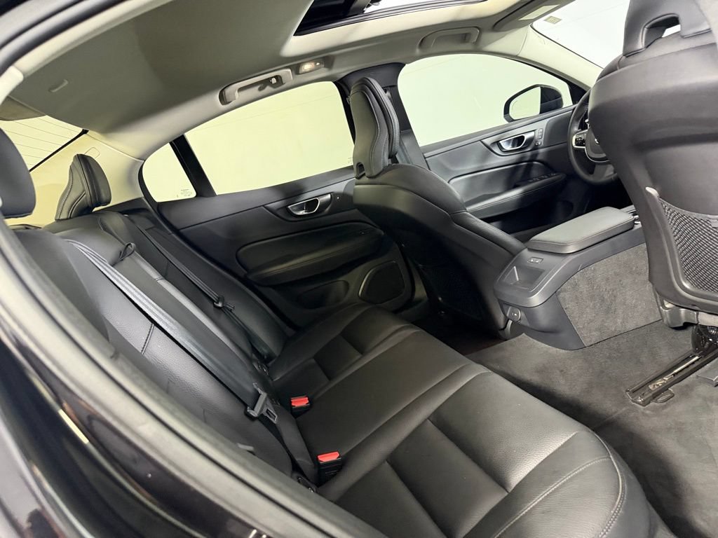 Used 2025 Volvo S60 B5 Plus FWD image 25