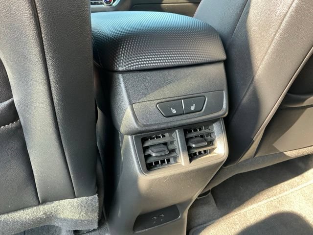 Used 2025 Chevrolet Equinox RS w/ Safety and Technology Package FWD image 35