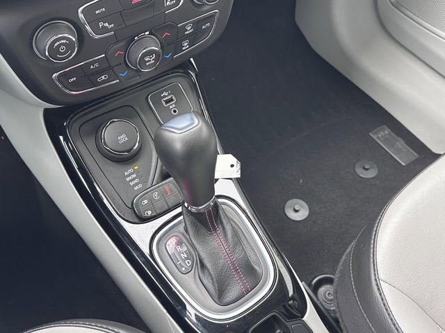 Used 2021 Jeep Compass Limited image 31