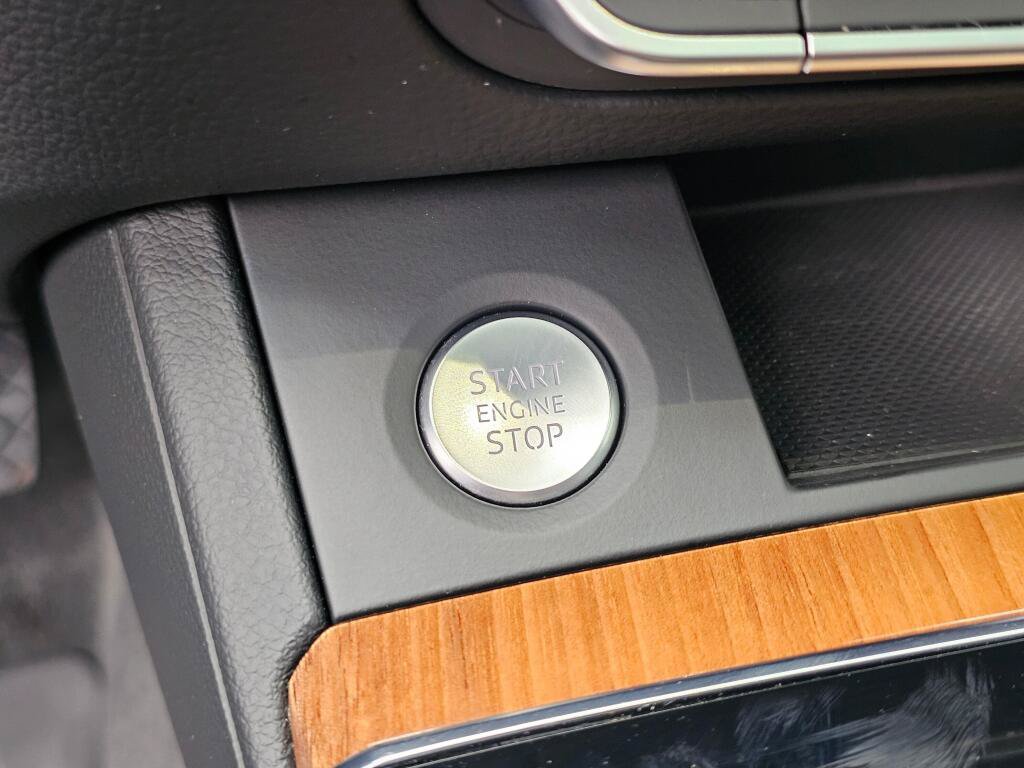 Used 2021 Audi Q5 2.0T Premium AWD/4WD image 34