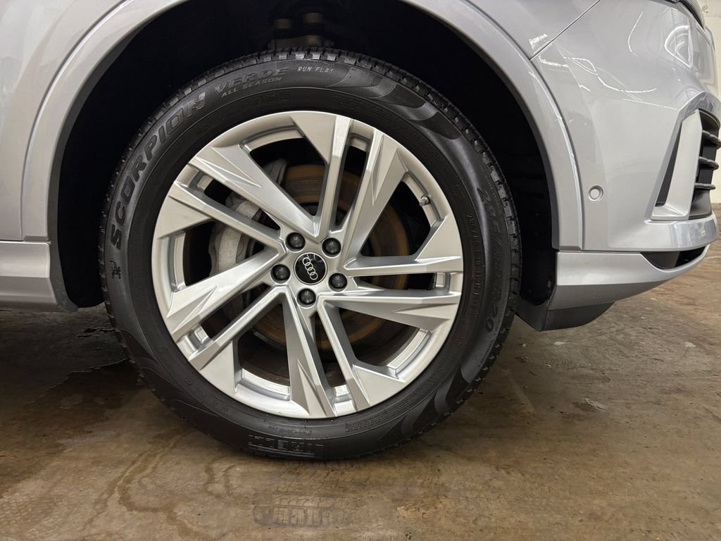 Used 2022 Audi Q7 3.0T Premium AWD/4WD image 40