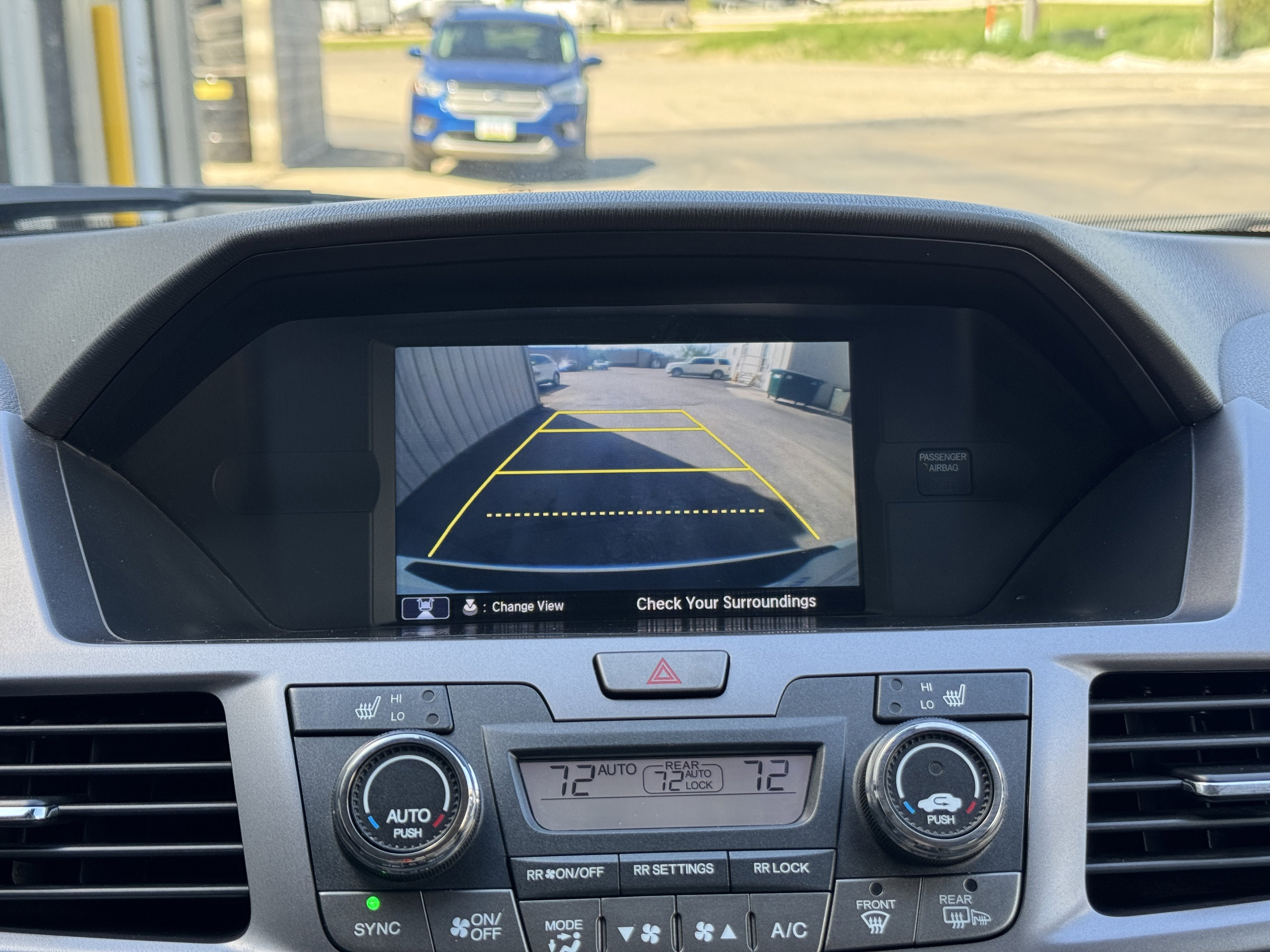 Used 2014 Honda Odyssey Touring Elite image 17