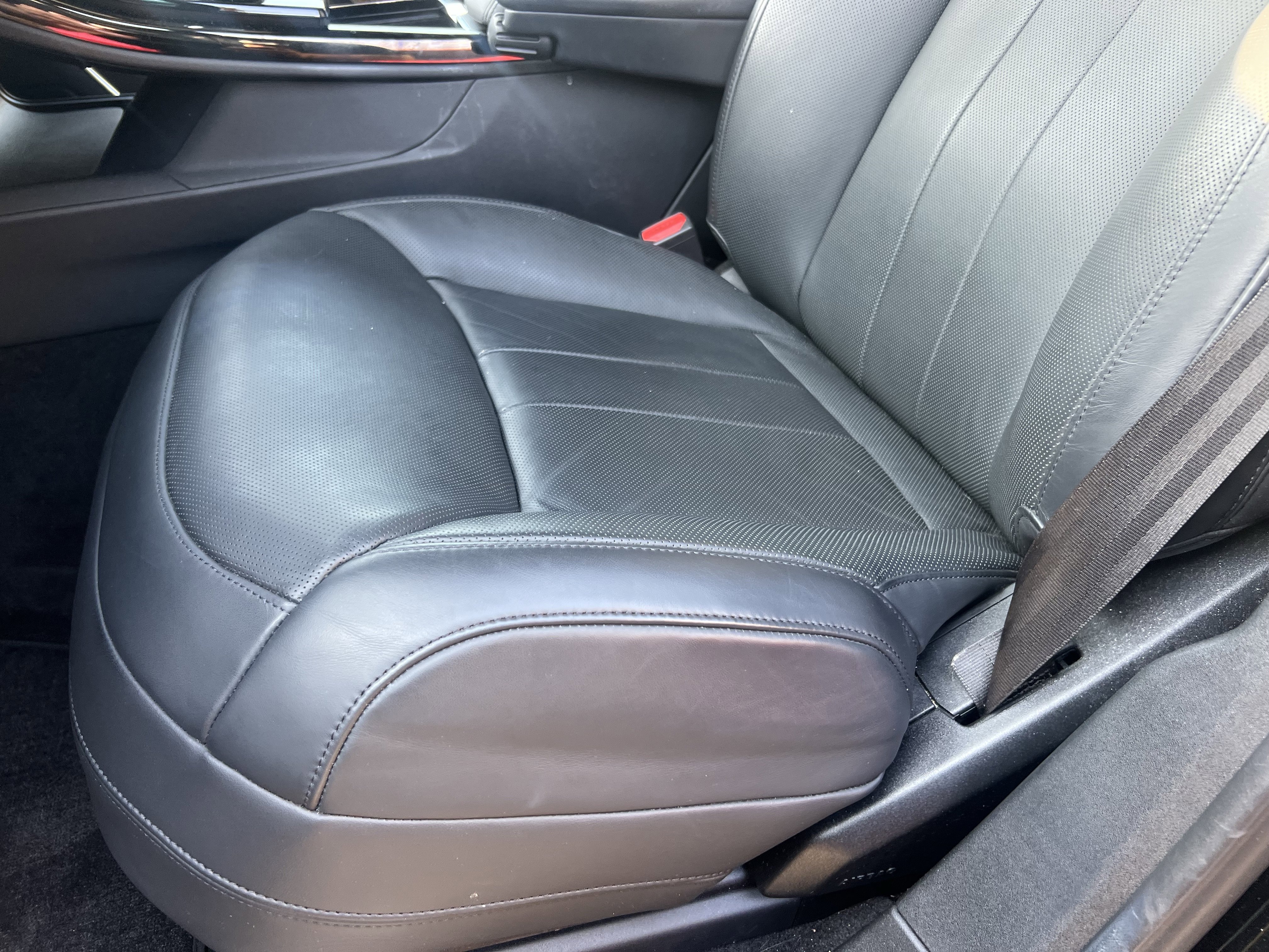 Used 2023 Land Rover Range Rover Sport SE Dynamic image 15