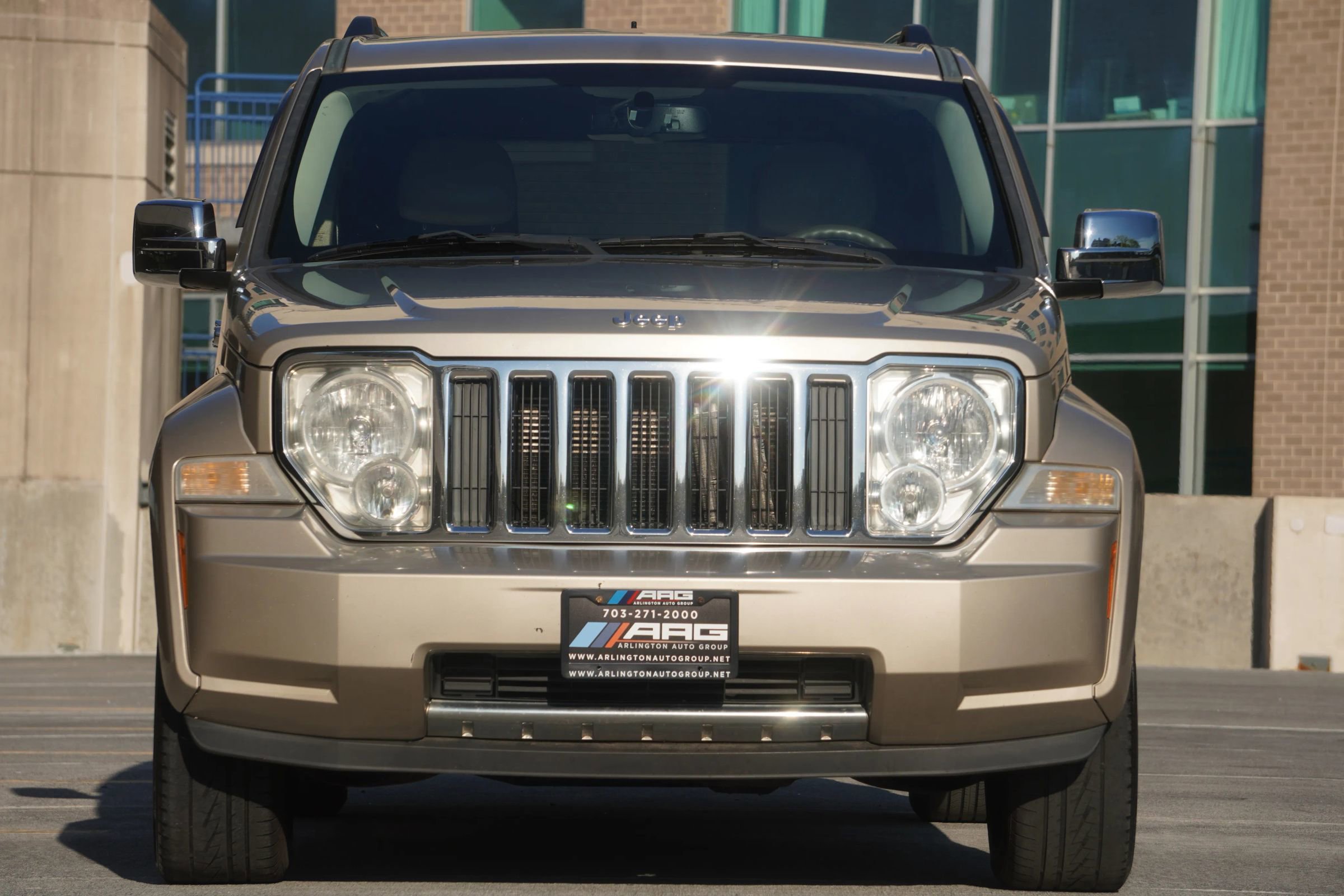 Used 2010 Jeep Liberty Limited w/ Tire & Wheel Group image 19