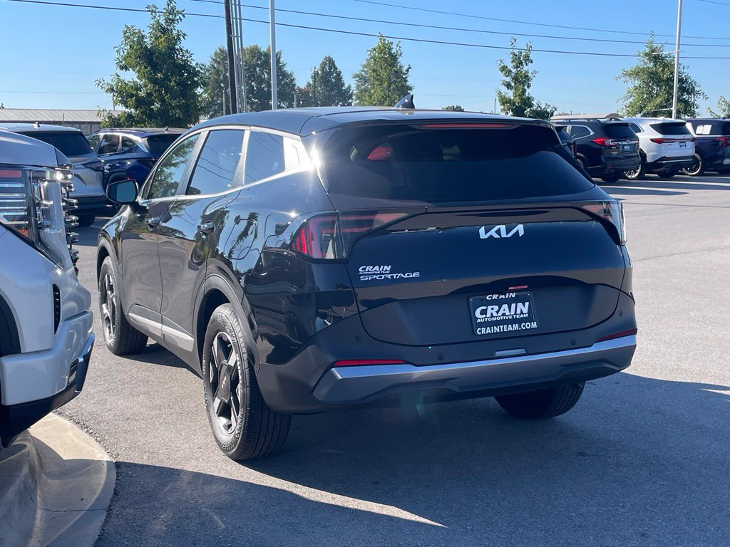 New 2026 Kia Sportage LX FWD image 5