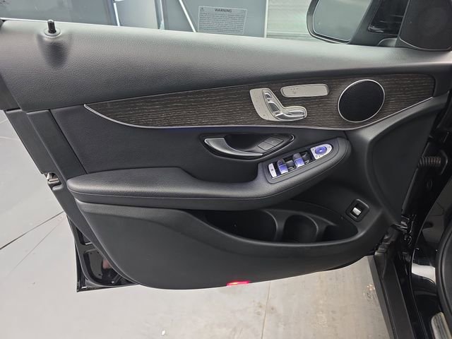 Used 2020 Mercedes-Benz GLC 300 4MATIC image 23