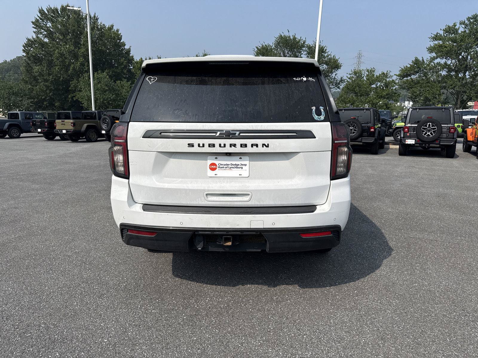 Used 2021 Chevrolet Suburban Z71 w/ Z71 Signature Package AWD/4WD image 6