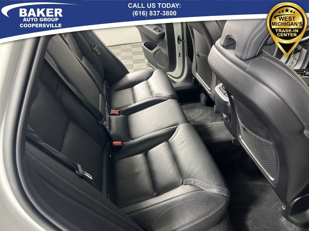 Used 2023 Volvo XC60 B6 Ultimate image 27
