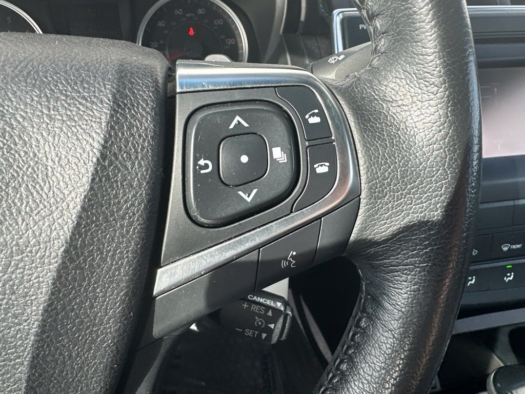 Used 2015 Toyota Camry SE FWD image 37