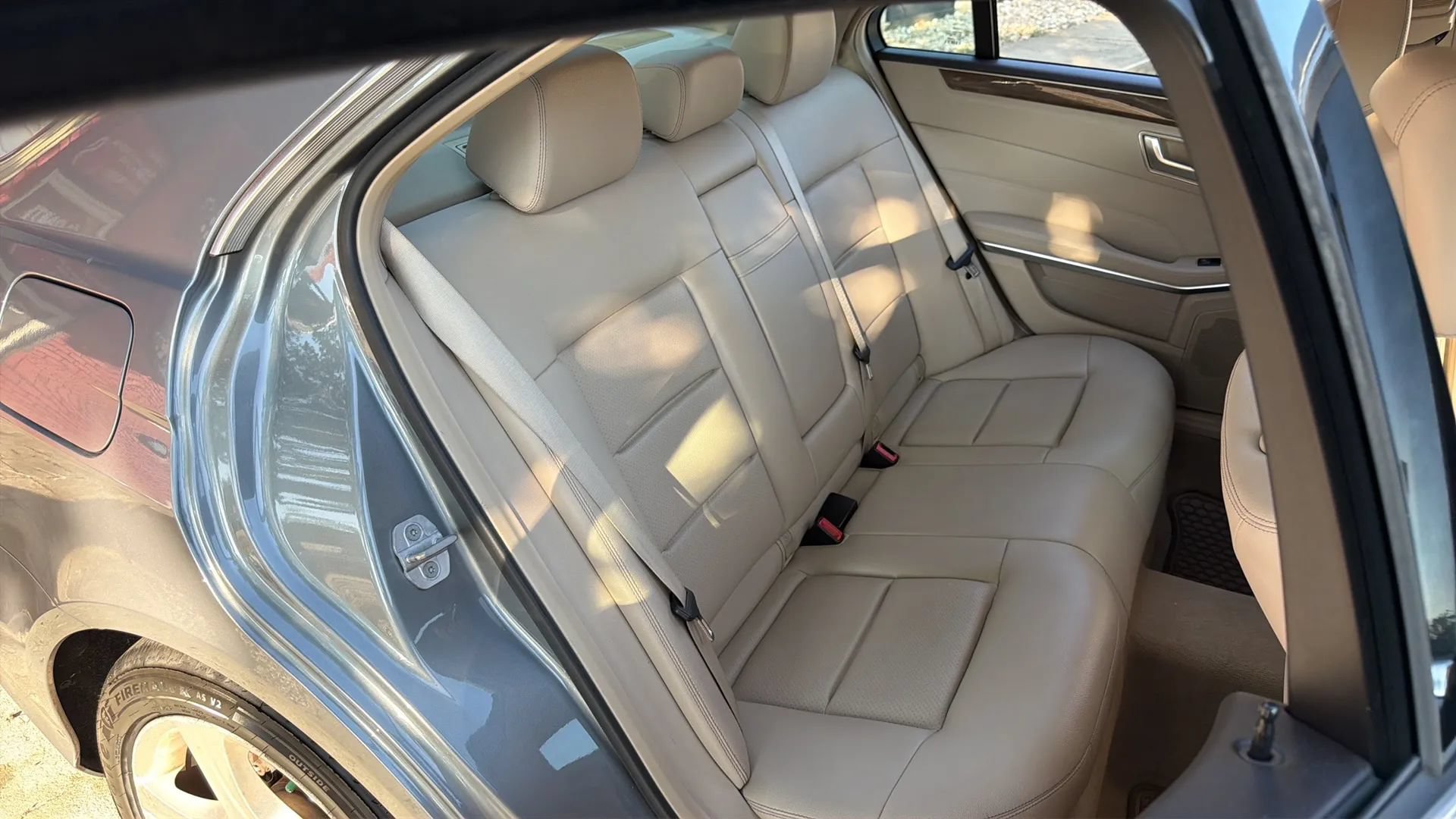 Used 2014 Mercedes-Benz E 350 4MATIC Sedan image 31
