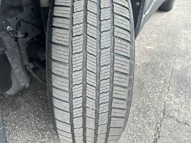 Used 2019 GMC Acadia SLT FWD image 11