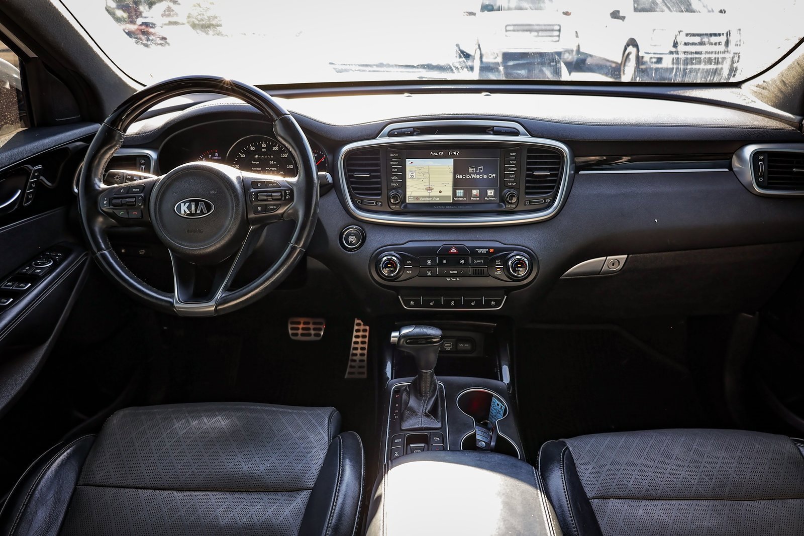 Used 2017 Kia Sorento SX image 20