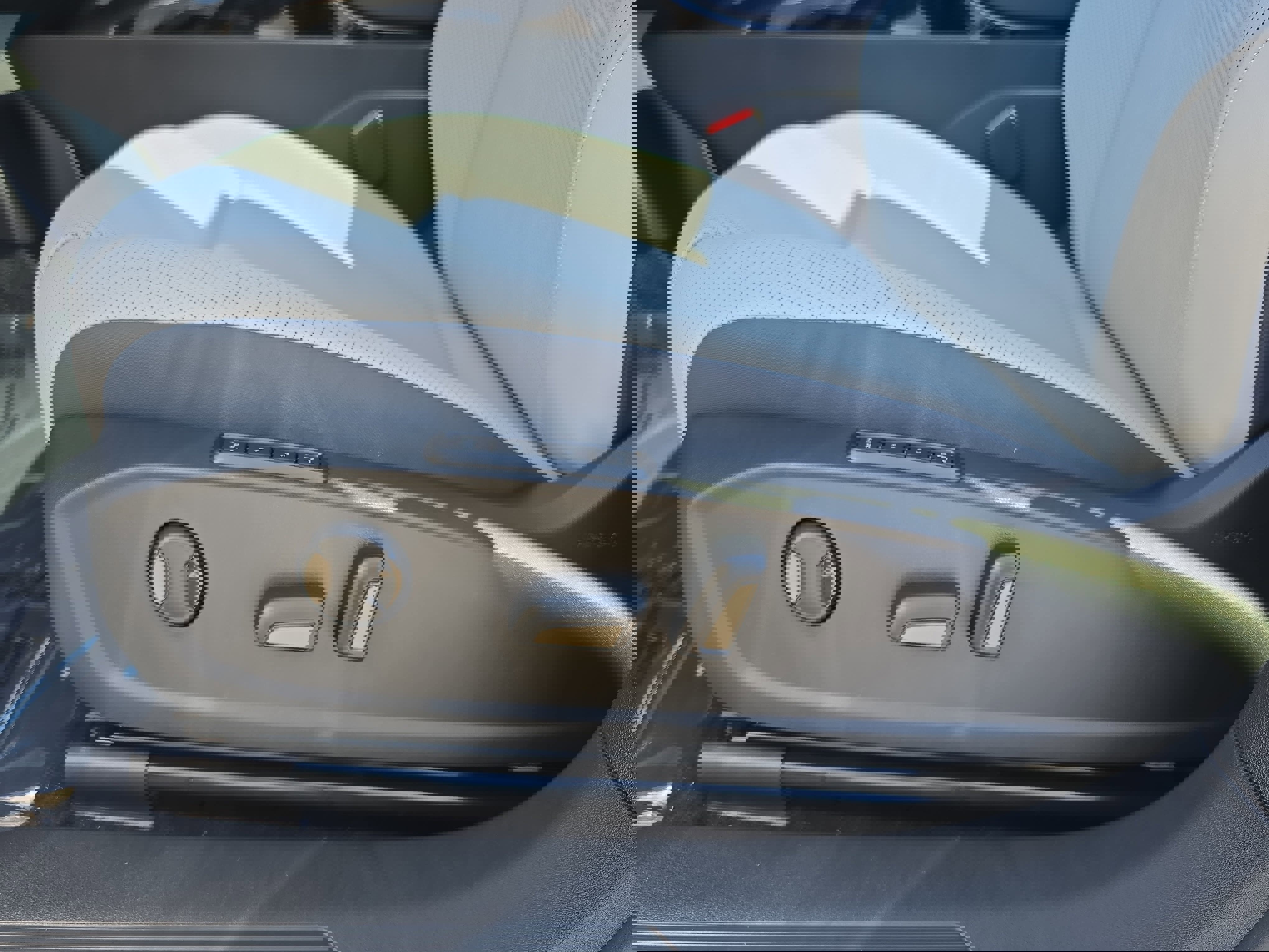 New 2026 Volkswagen ID.4 Pro S image 25