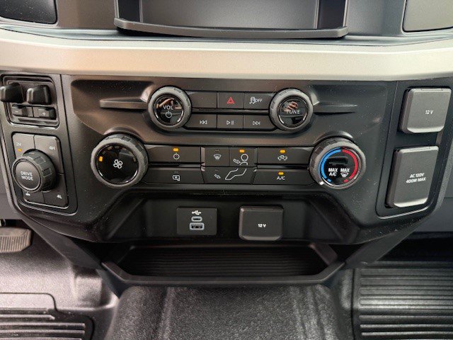 New 2026 Ford F350 XL w/ FX4 Off-Road Package image 12