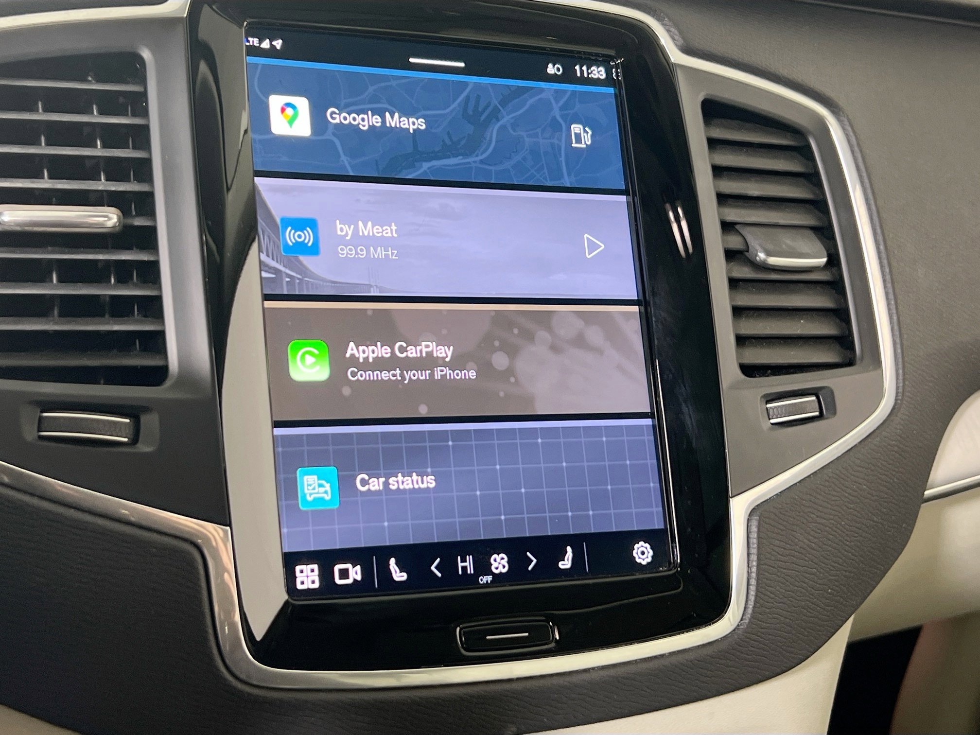Used 2023 Volvo XC90 B5 Core AWD/4WD image 15