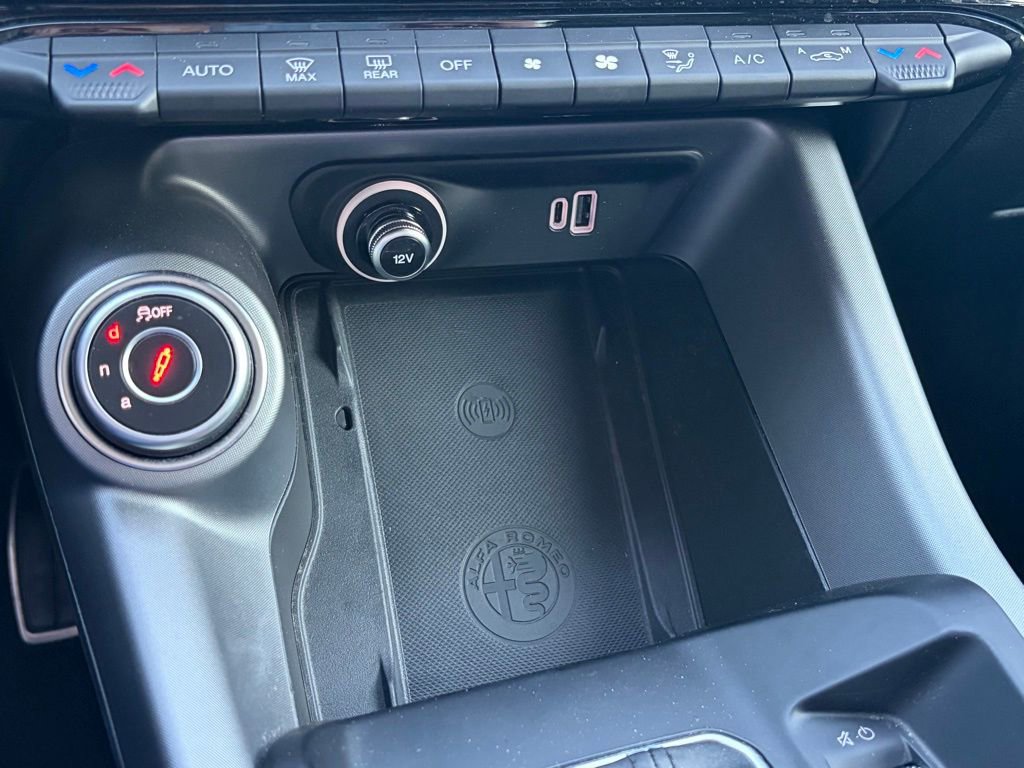 Used 2024 Alfa Romeo Tonale Veloce w/ Active Assist Package image 20