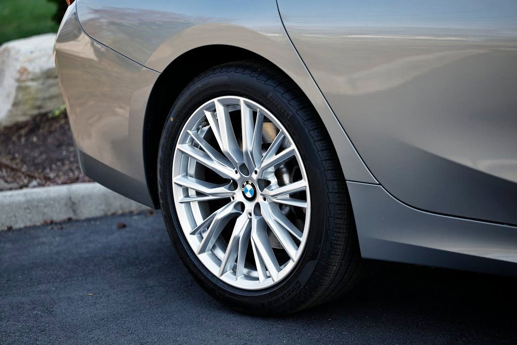 Used 2023 BMW 330i xDrive 330i xDrive w/ Driving Assistance Package image 6