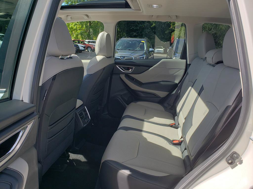 Used 2024 Subaru Forester Limited AWD/4WD image 12