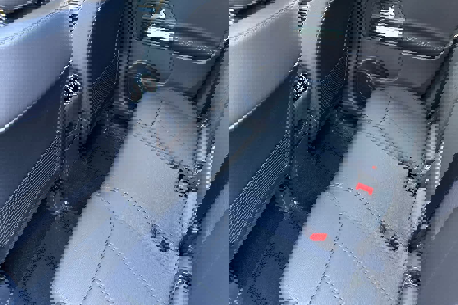 New 2026 Mercedes-Benz GLB 250 image 11