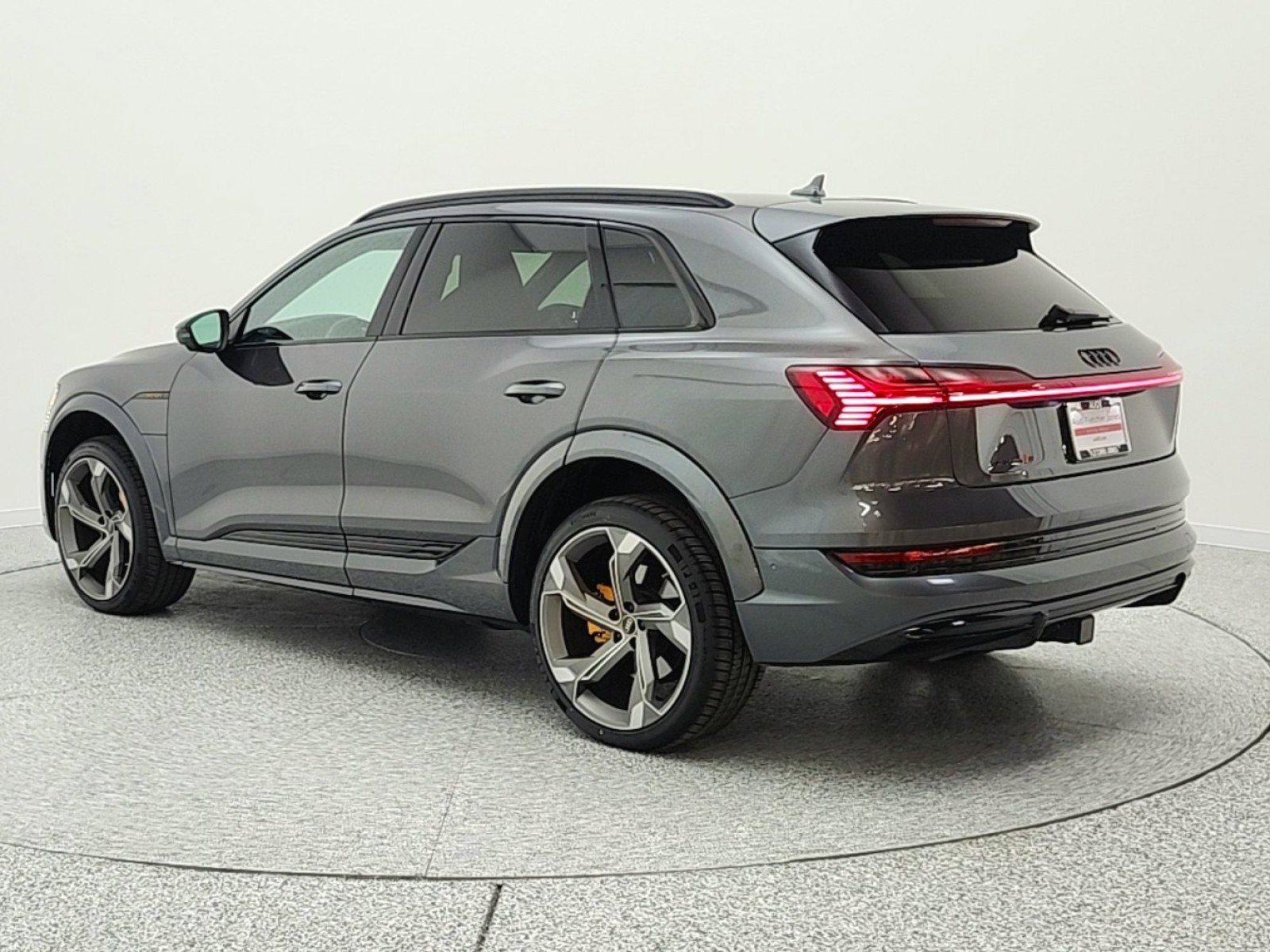 Used 2023 Audi e-tron S Premium Plus w/ Black Optic Package AWD/4WD image 7